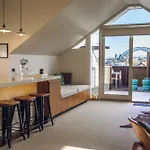 The Penthouse At Cremorne Point